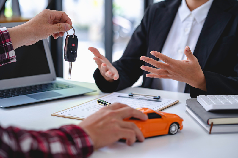 車買取・鍵の受け渡し